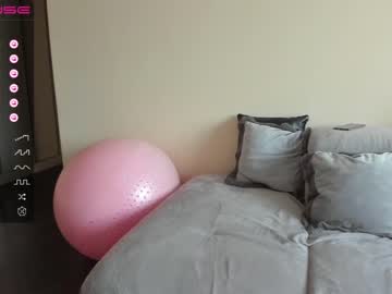 cam girl porn emilymilf__ image #4596034