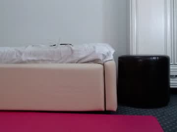 cam girl porn carmela_fox image #3088840