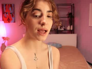 cam girl porn yours_lola image #1647534