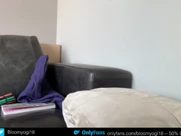 cam girl porn bloomyogi image #6517744