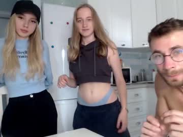 cam girl porn nearsaturn image #2389856