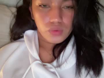 Cam for alice__salazar