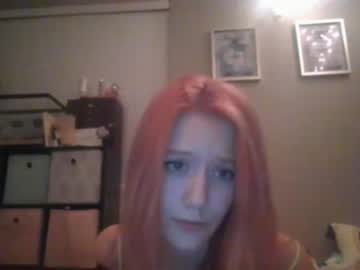 cam girl porn sluttyxstrawberry image #4759465