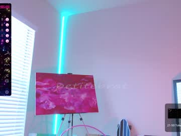 cam girl porn petitebrat image #2617161