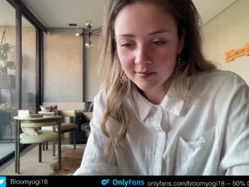cam girl porn bloomyogi image #6525469