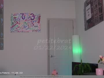 cam girl porn petitebrat image #6197096