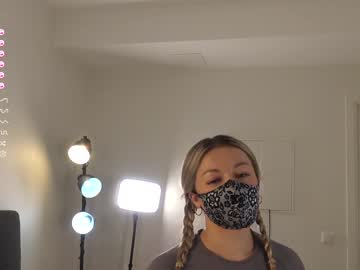 cam girl porn blondehottiek image #5578950
