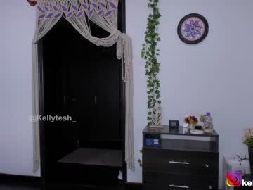 cam girl porn kellytesh image #132045