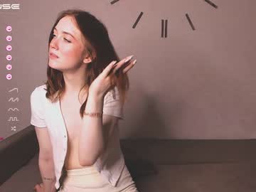 cam girl porn little_carolina image #4435555