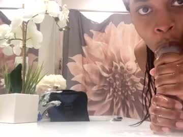 Cam for honeybunsfeen