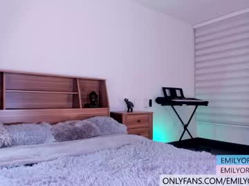 cam couple porn emilyortiz_ image #1724950