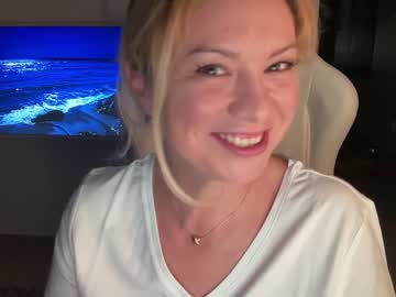 cam girl porn kiradivine image #2394485