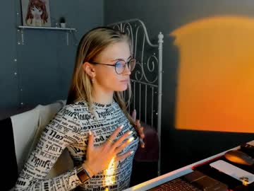 cam girl porn linellali image #2471015