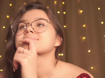 cam girl porn helenmoors image #4127379