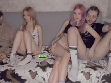 cam couple porn frendlyguys image #16564