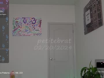 cam girl porn petitebrat image #6404830
