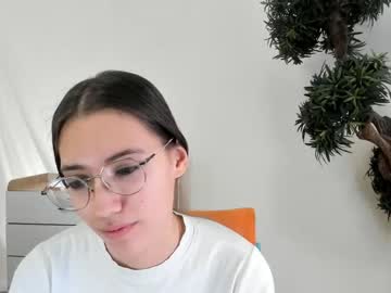 cam girl porn maidabunton image #6404578