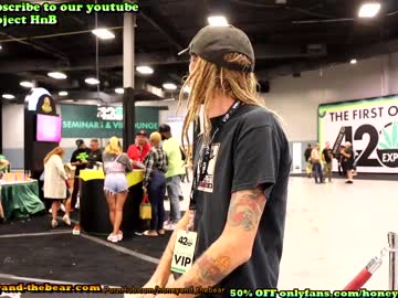 cam couple porn honeyand_thebear image #2697062