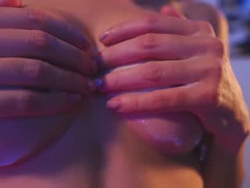 cam girl porn lucie_beltran image #6659374