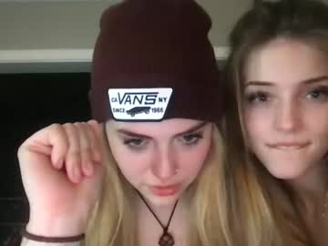 cam couple porn snowxbunny1228 image #6470973