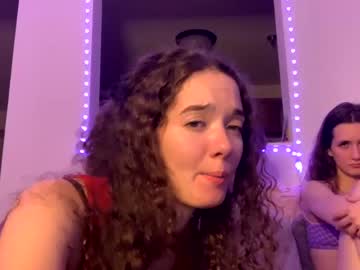cam girl porn kylieexoxoxo2432 image #6724205