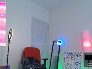 cam girl porn petitebrat image #4391811
