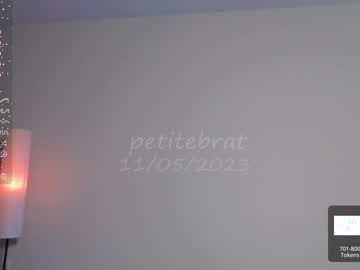 cam girl porn petitebrat image #5637771