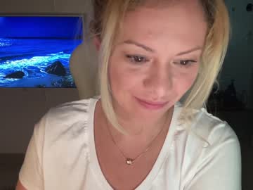 cam girl porn kiradivine image #2423186