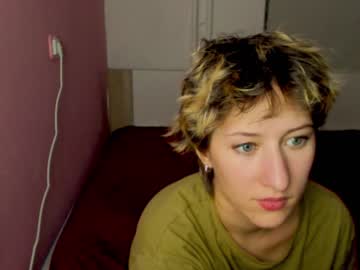 Cam for adellqueen