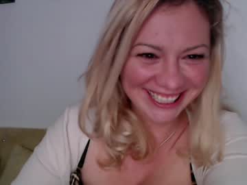 cam girl porn kiradivine image #1582560