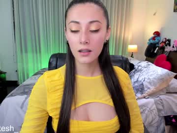 cam girl porn kellytesh image #334555
