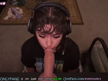 cam girl porn evelynpiers image #4364209