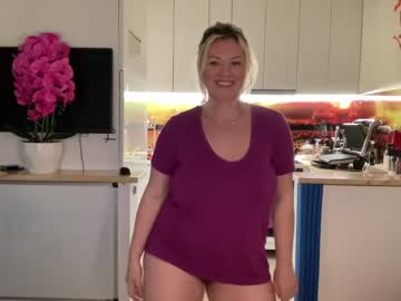 cam girl porn kiradivine image #6635242