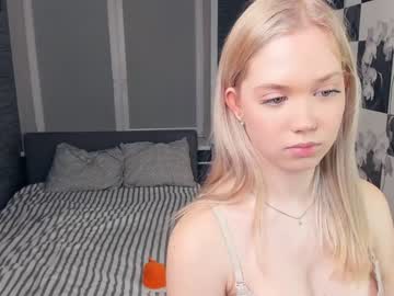 Cam for dollyady