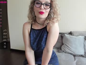 cam girl porn emilymilf__ image #4187465