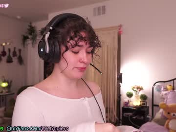 cam girl porn evelynpiers image #4136362