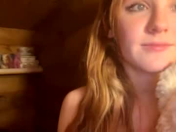 cam girl porn vcielia image #4379034
