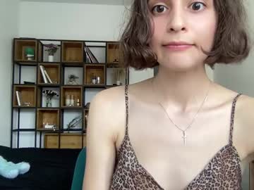 cam girl porn crown_of_vice01 image #5176171
