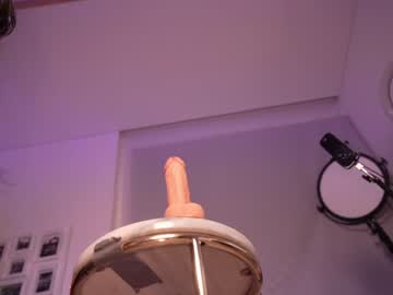 cam girl porn lau__1 image #6582959