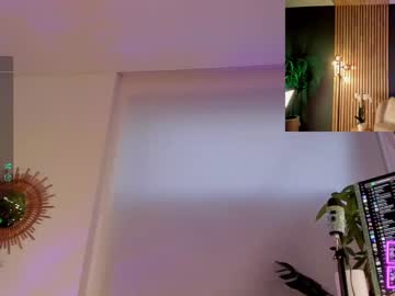cam girl porn lau__1 image #5692355