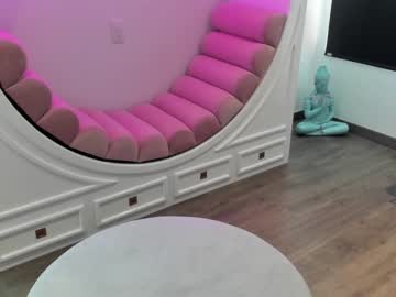 cam girl porn ashlyeroberts1 image #1222672