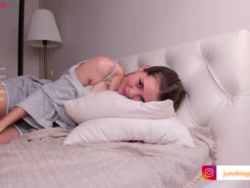 cam girl porn junebragga image #2193896