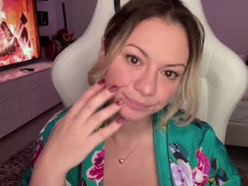cam girl porn kiradivine image #441089