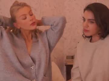 cam girl porn _2strangers image #966019