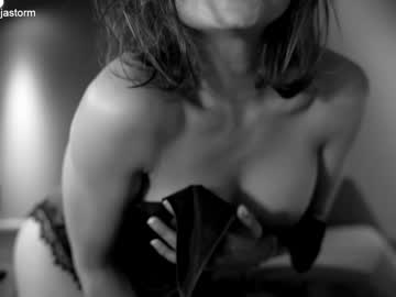 cam girl porn alejastorm image #2498042