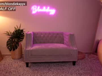 cam girl porn blondiekayy image #1943457