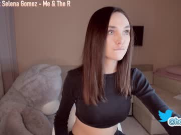 cam girl porn hollyextra image #1869935