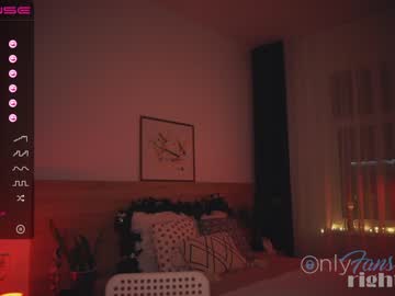 cam girl porn purelovecult image #785857