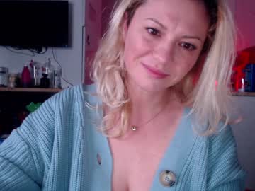 cam girl porn kiradivine image #1675974