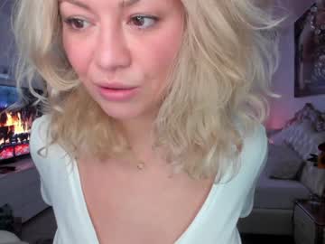 cam girl porn kiradivine image #764750
